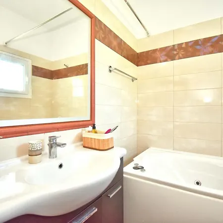 Angelloti Exclusive Vila