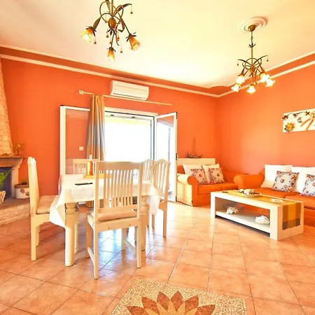 Angelloti Exclusive Ágios Matthaíos